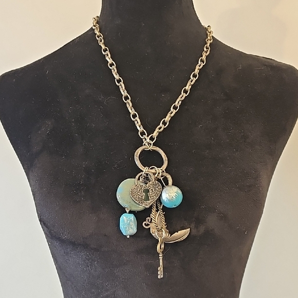 Vclm Jewelry - Chic Silver Necklace with Blue And Silver Charms